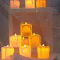 LED Candle Tea Light flameless Candles Electric in Warm White and Wave and Battery-Operating with Free Bettery Cells.